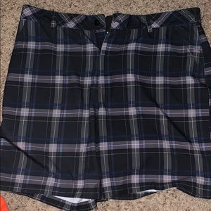 Size 46 Reebok golf shorts.
